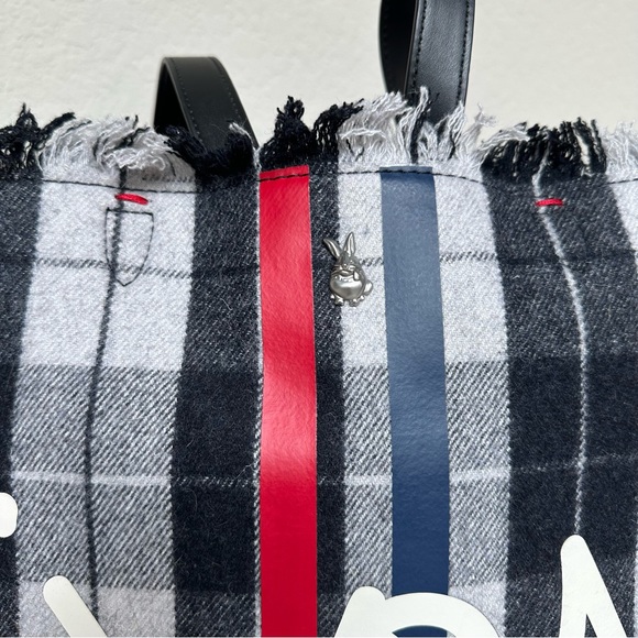 ED Ellen Degeneres Grey Tartan Tote Joy NWT - Picture 12 of 15